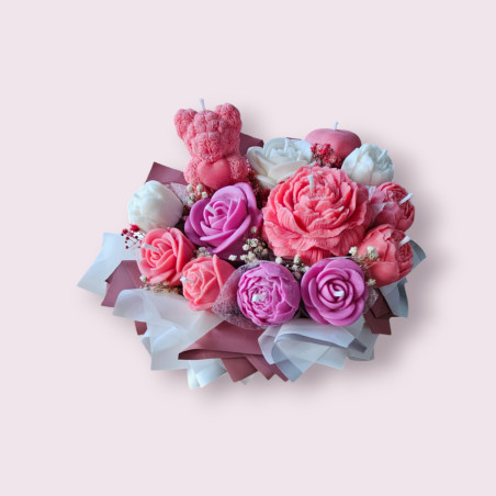 Artystyczny Bukiet Świec Flower Box – Różowy Mix z Misiem